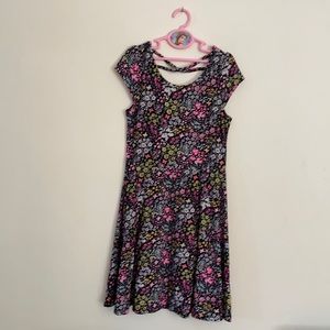 Girl dress size M